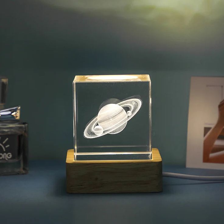 LAMPARA 3D LUCES DE CRISTAL NOCTURNA DE MESA